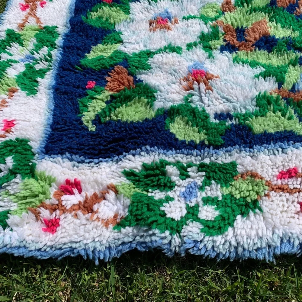 Handcrafted rug